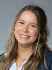 Headshot of Alayna Petersen, Operations Management ‘23